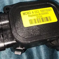 Capteur d'accélérateur, potentiellement défectueux, causant un symptôme. Pièce MCRO 4 CCI 105116301.