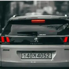 Arrière d'une Peugeot 3008. Le prix du changement des 4 injecteurs est une préoccupation pour les propriétaires.