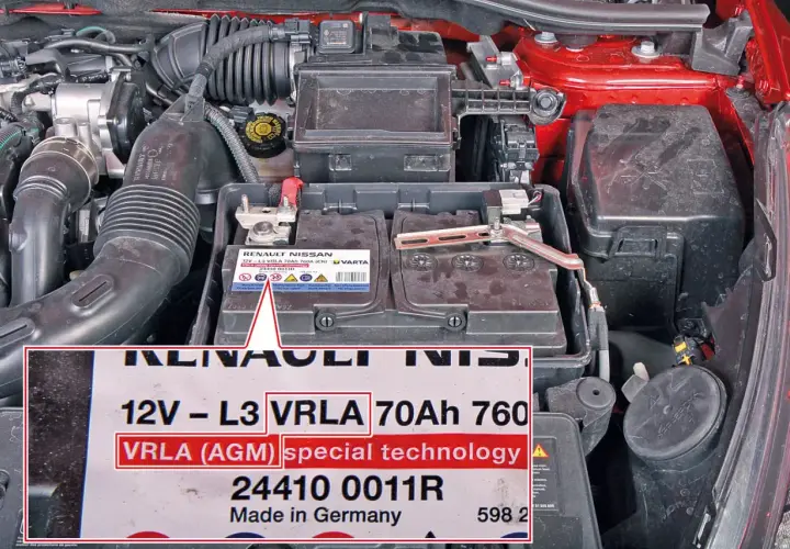 Emplacement batterie Ford Transit : une batterie VRLA AGM 12V 70Ah 760A, fabriquée en Allemagne.