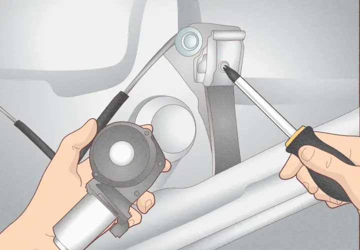 Maintenant, apprenons comment remonter manuellement une vitre électrique. Un tournevis est utilisé pour fixer le mécanisme.