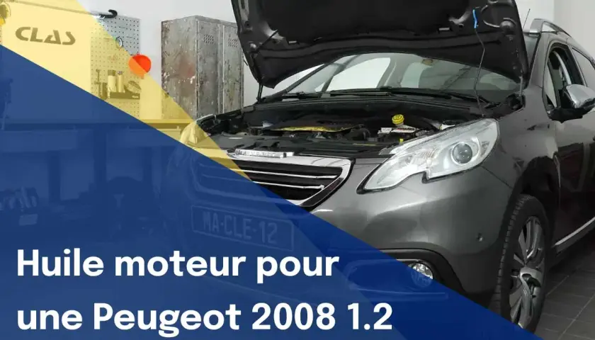 Vidange moteur pour une Peugeot 2008 1.2. Le capot est ouvert, révélant le compartiment moteur.