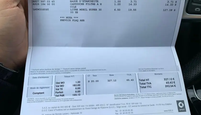 Facture de service Mercedes : maintenance A avec pack plus, filtre, huile et plaquettes. Le prix total TTC est de 392,54 €.