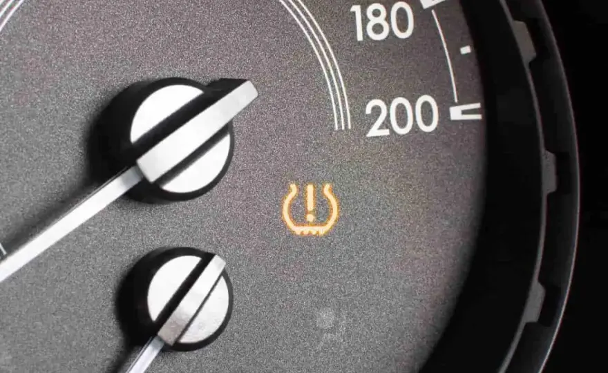 Capteur de pression des pneus - Comprendre l'alerte TPMS
