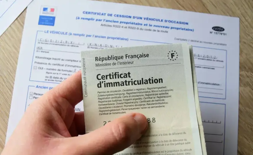 Carte grise d’une voiture électrique - démarches et contrôle technique
