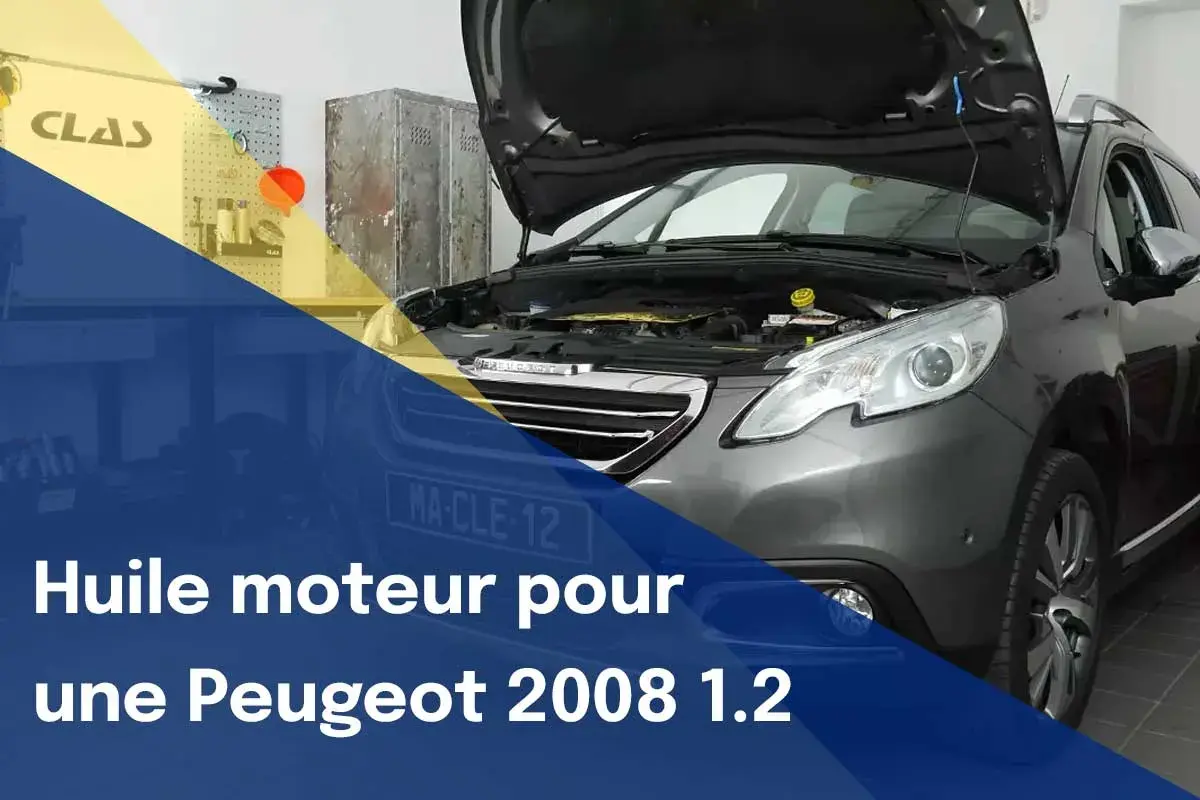 Vidange moteur pour une Peugeot 2008 1.2. Le capot est ouvert, révélant le compartiment moteur.